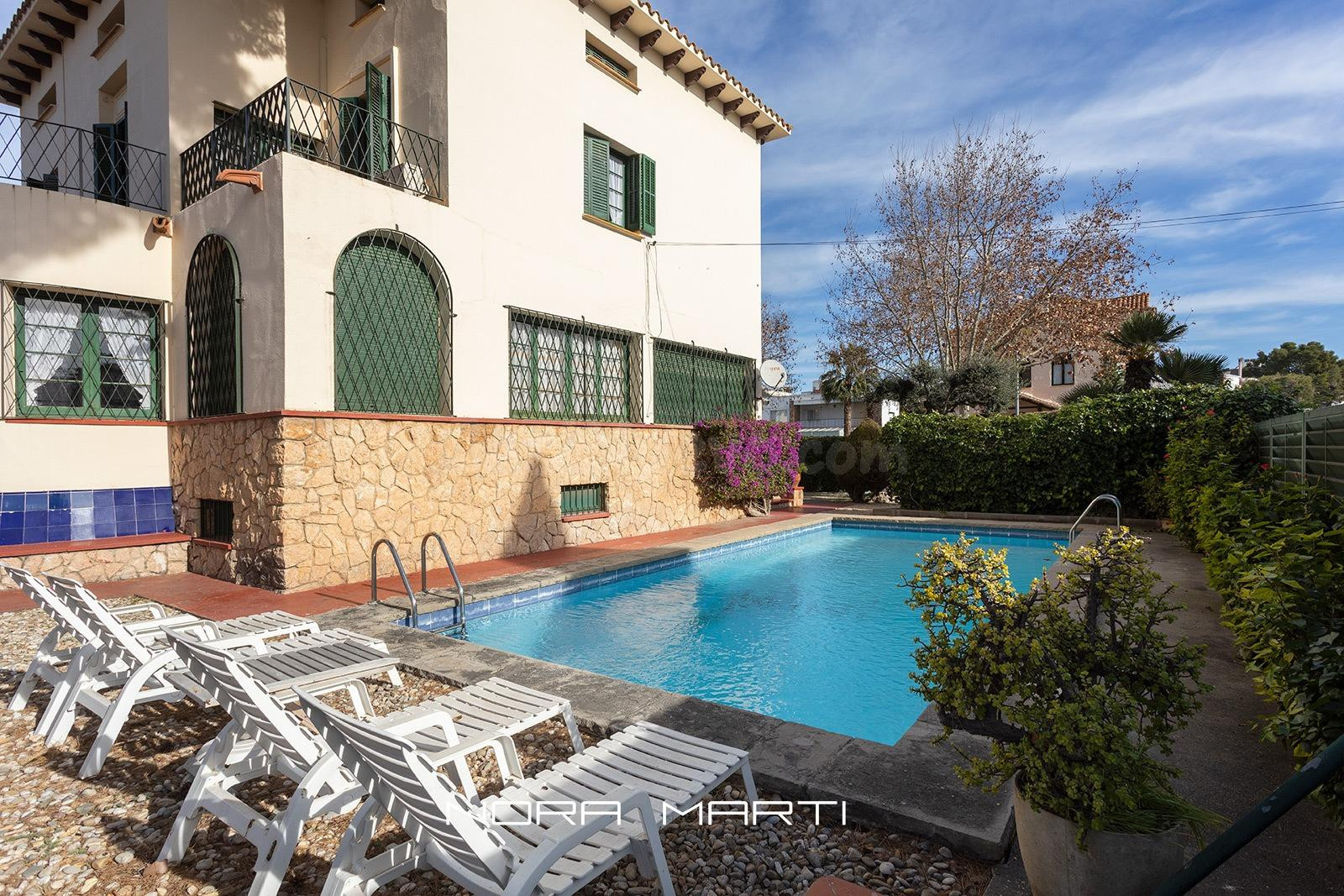CASA HISTÓRICA DE 1926 EN EL CORAZÓN DE SITGES - foto 4