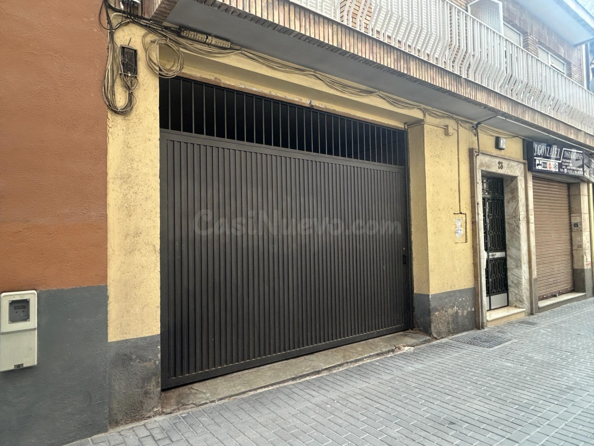 Garaje en Carrera de la Virgen
