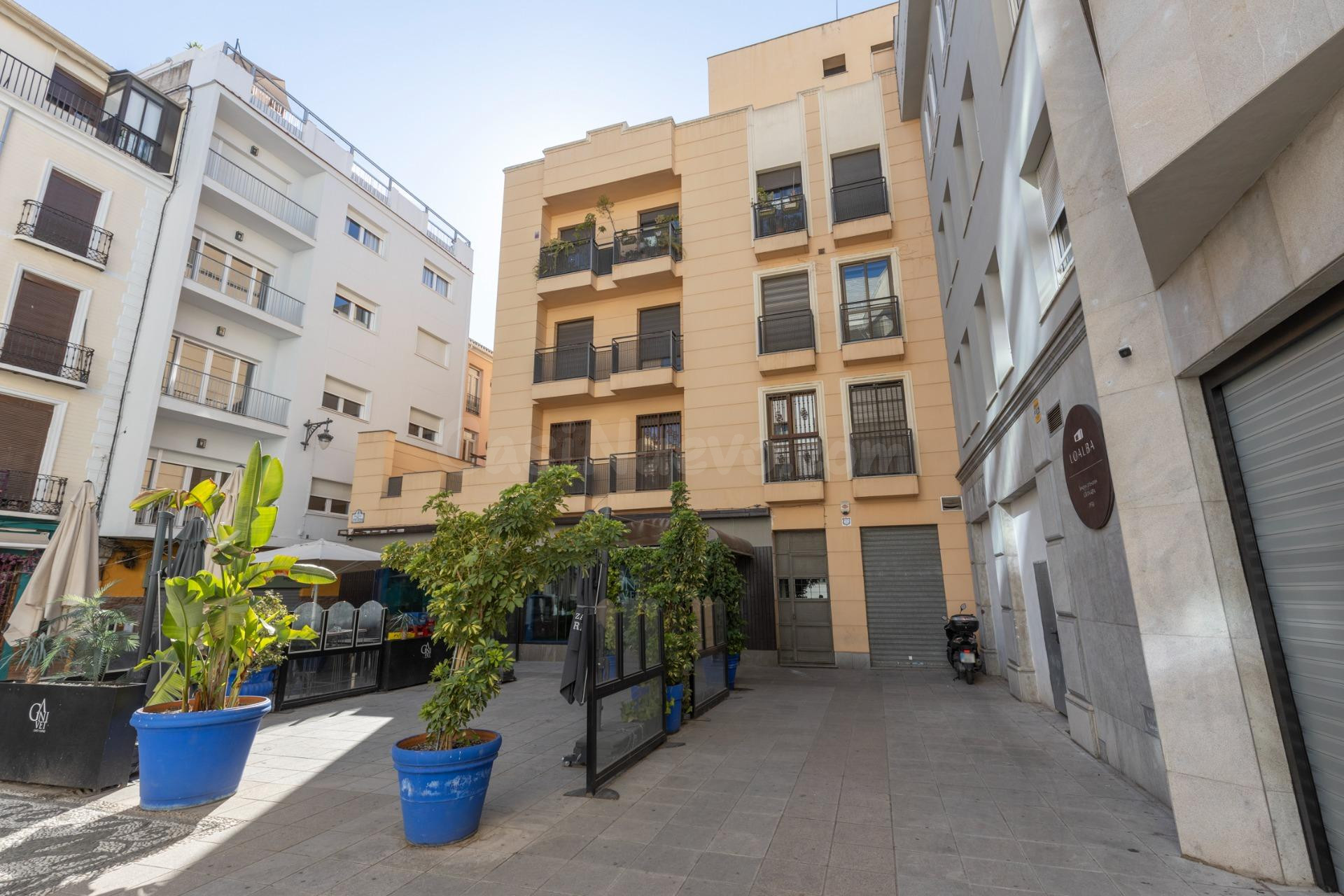 Espacio exclusivo en pleno centro de Granada - Ganivet