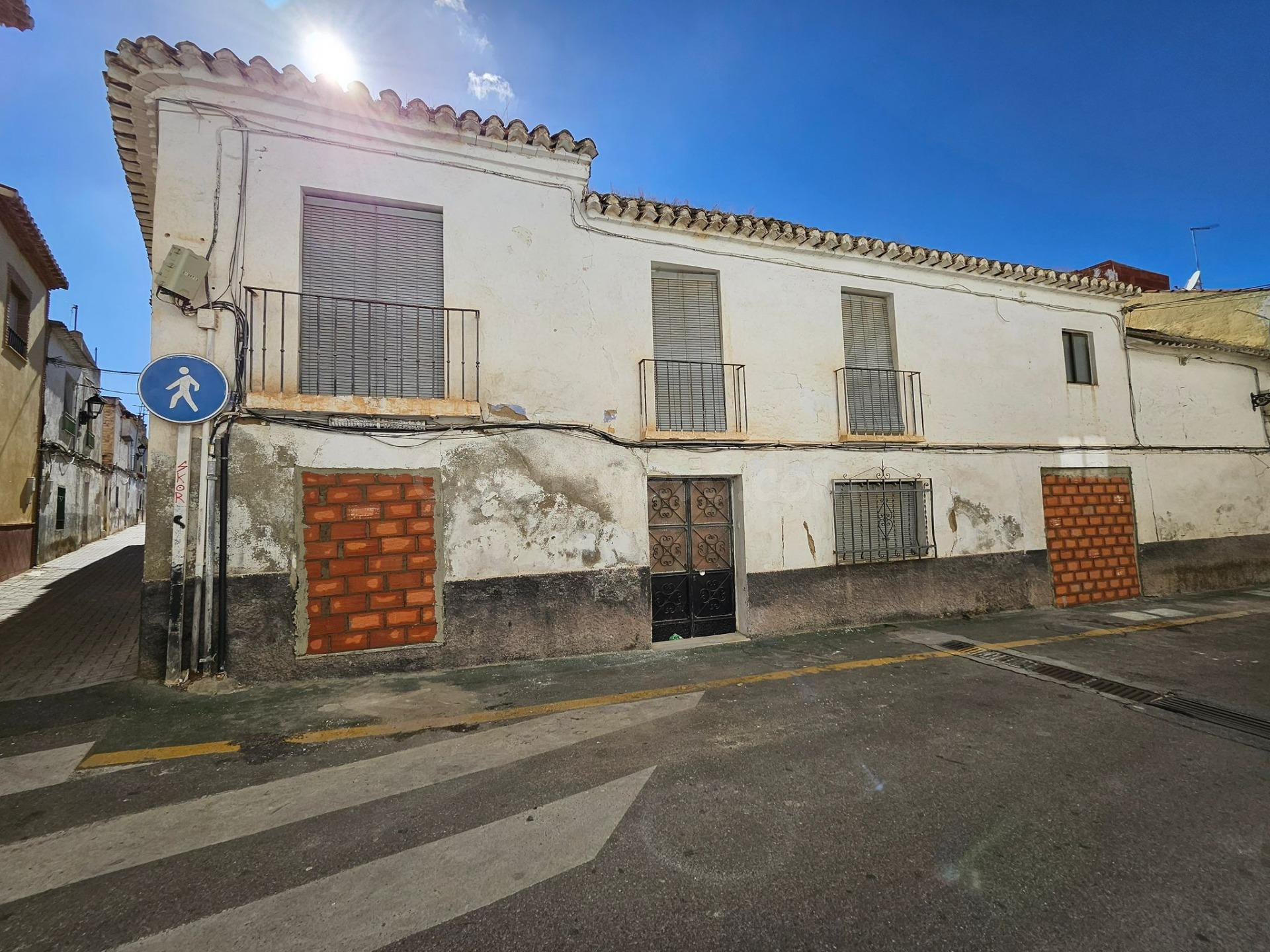 Solar con 163m en Ogijares