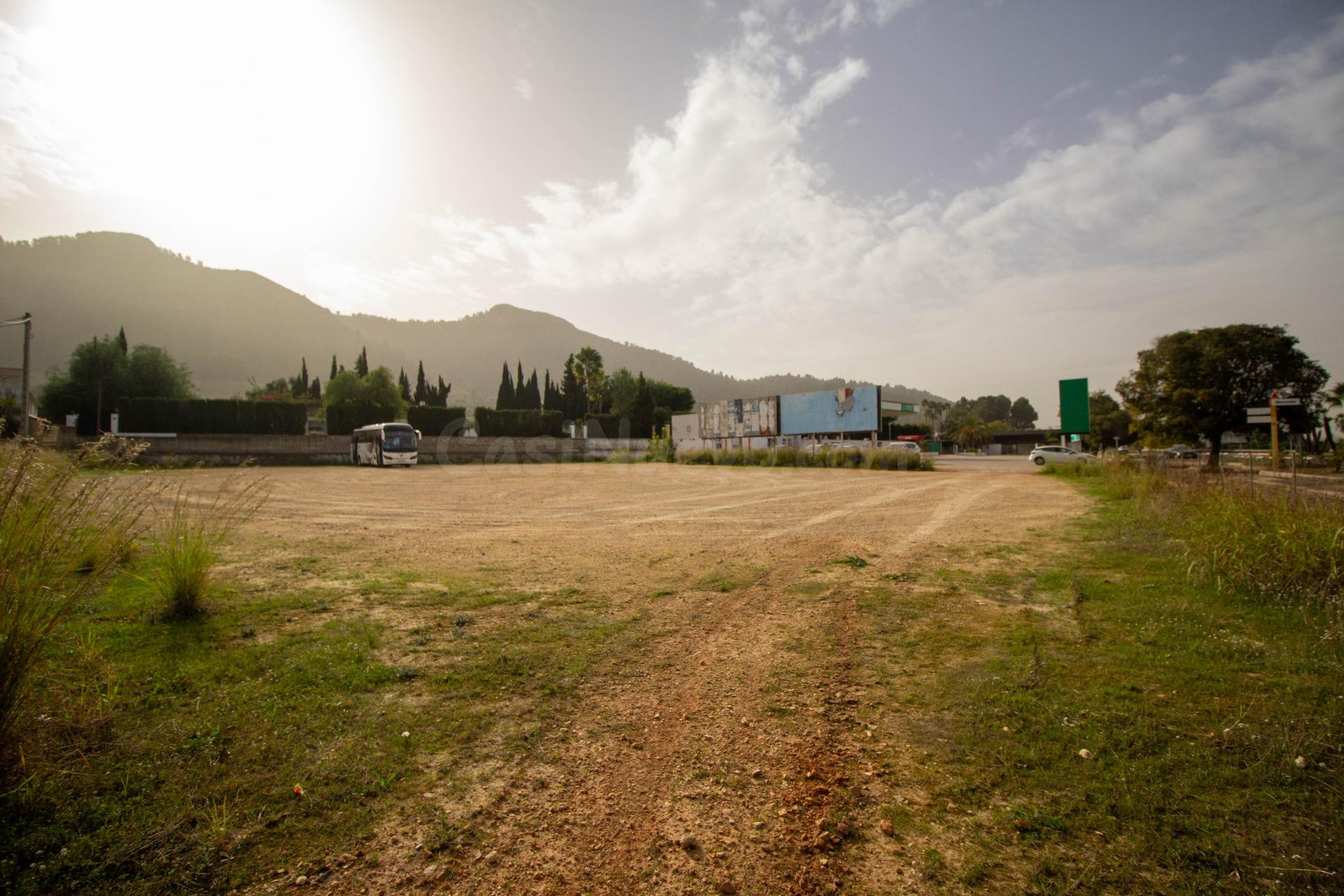 Aquí puede nacer tu proyecto: un terreno con espacio, servic - foto 3