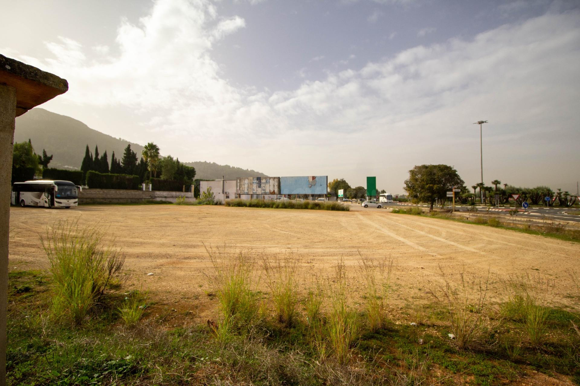 Aquí puede nacer tu proyecto: un terreno con espacio, servic - foto 4