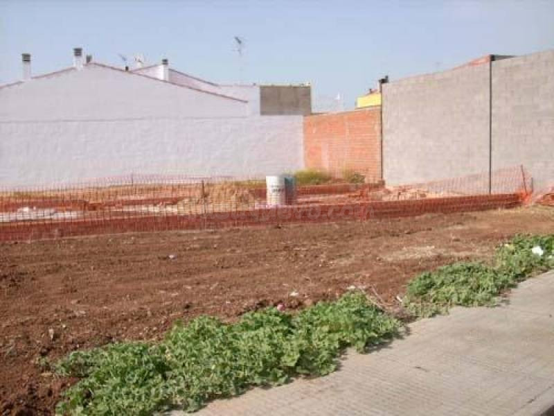 MONTIJO SOLAR DE ESQUINA, ZONA EL VALLE