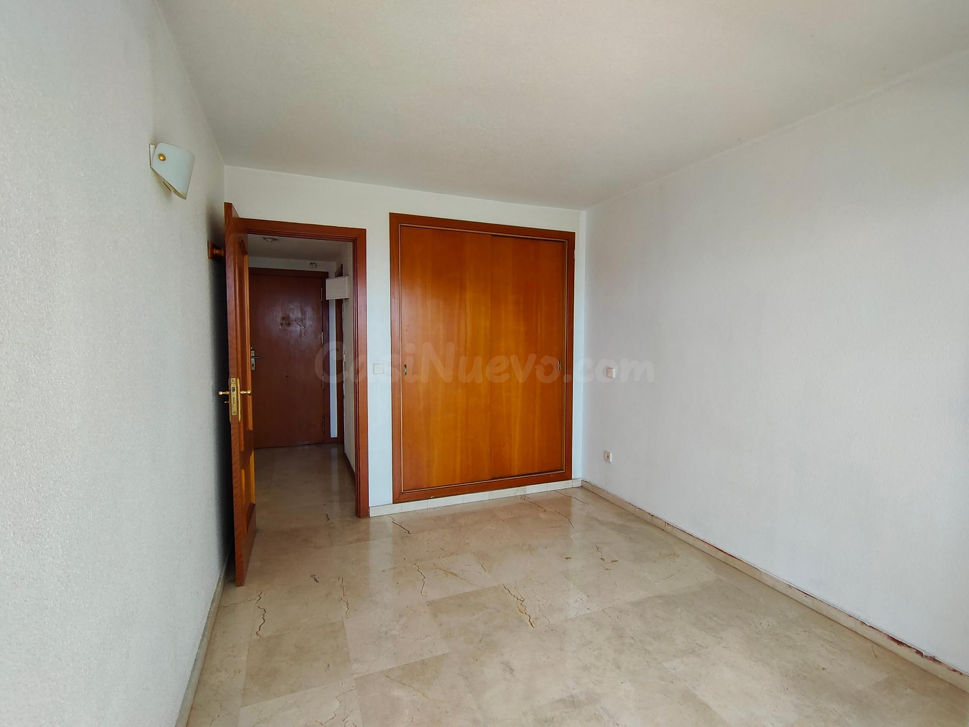SE VENDE ATICO EN BENIDORM CON VISTAS IMPRESIONANTES - foto 5