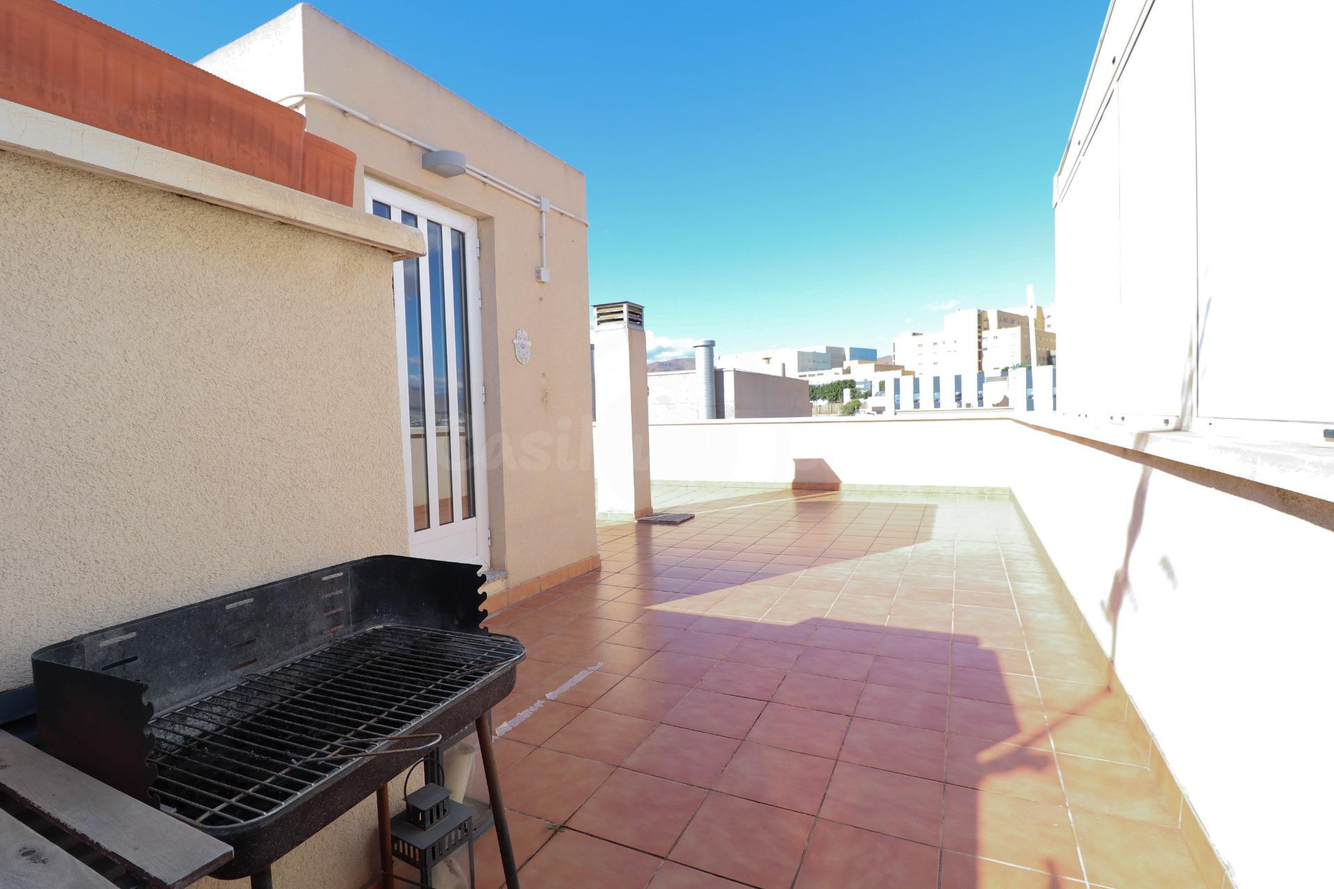 🌟 ¡Ático Dúplex con Gran Terraza en Villablanca – Torrecárdenas! ¡Con garaje y trastero!🌟