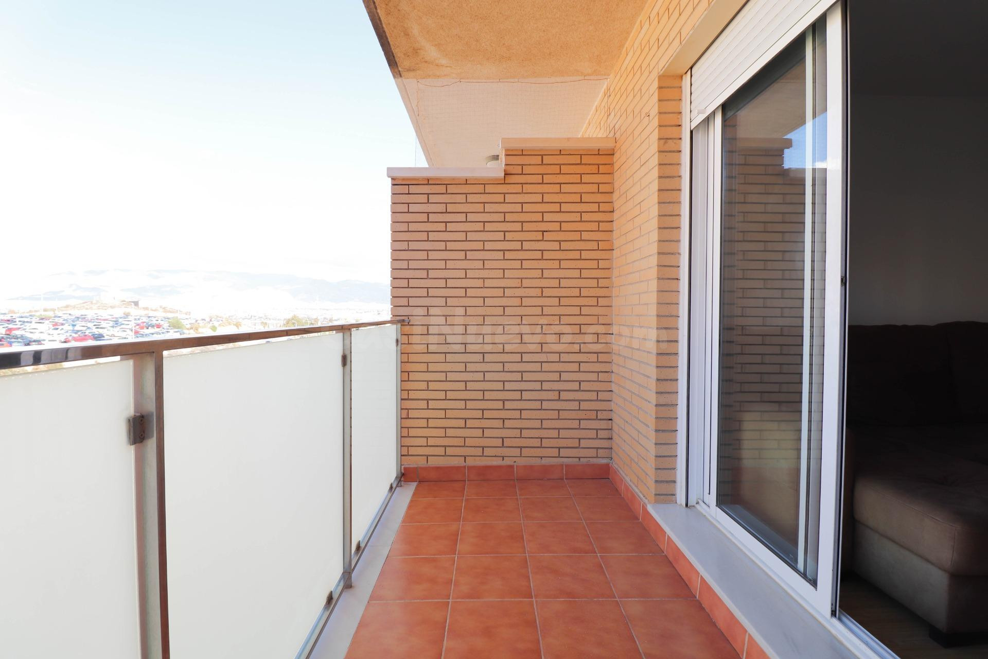 🌟 ¡Ático Dúplex con Gran Terraza en Villablanca – Torrecárde - foto 4