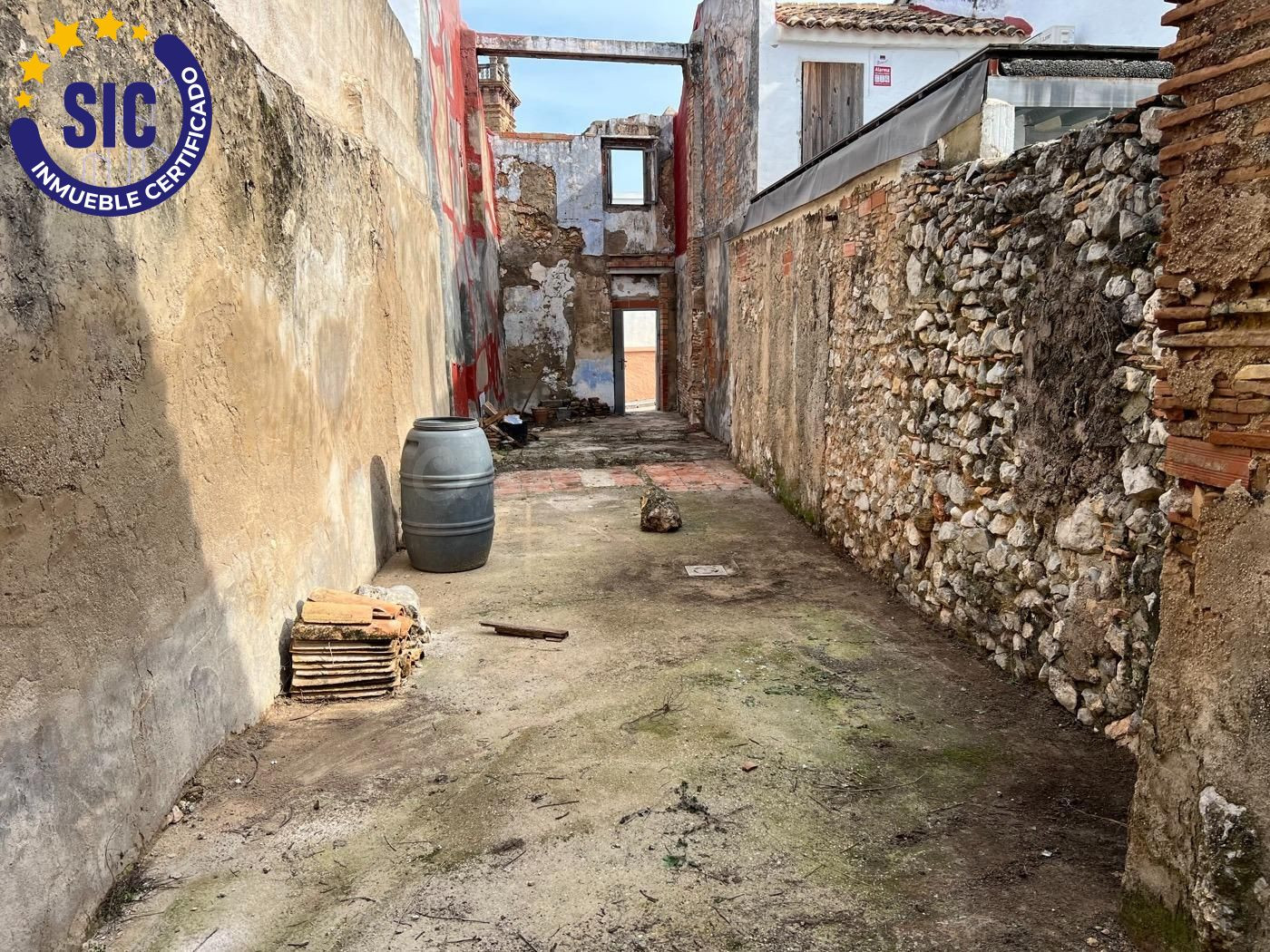 Solar listo para edificar, en casco Histórico, para hacer tu casa de pueblo a tu medida. Tossalet del Doix. - foto 5