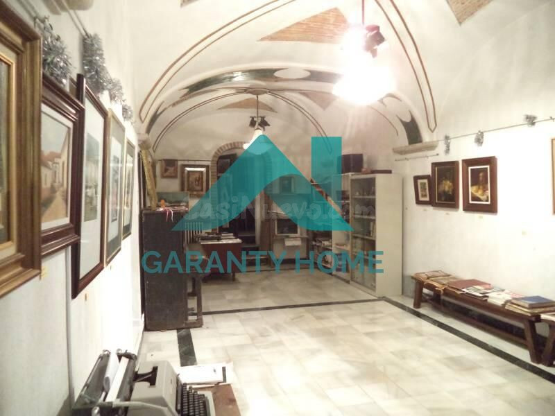 🏢 SE ALQUILA LOCAL COMERCIAL EN ZONA PLAZA MAYOR – UBICACIÓN