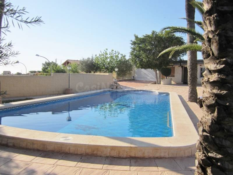 Fabulosa Villa de lujo, OPCIONAL parque de maquinaria pesada - foto 2