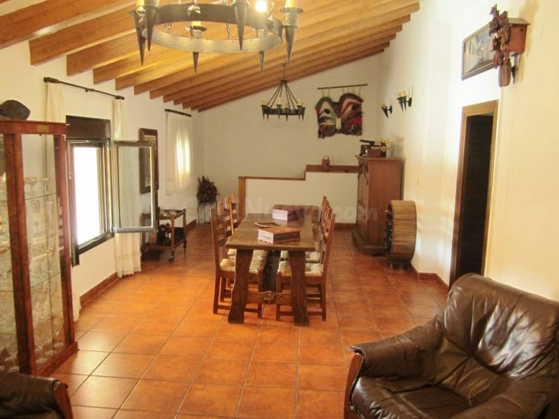 Fabulosa Villa de lujo, OPCIONAL parque de maquinaria pesada - foto 5
