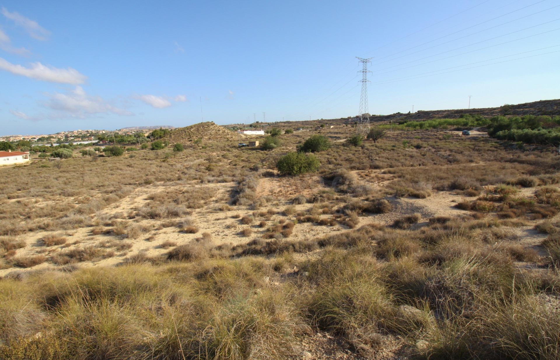 Oportunidad única de terreno en Mutxamel - foto 2
