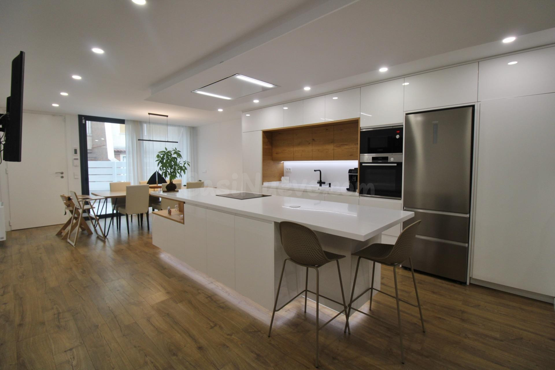 Moderna vivienda, totalmente reformada en Zona Exclusiva de Alicante