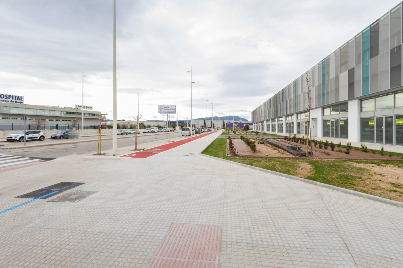 El local ideal para tu negocio enfrente del nuevo Hospital c