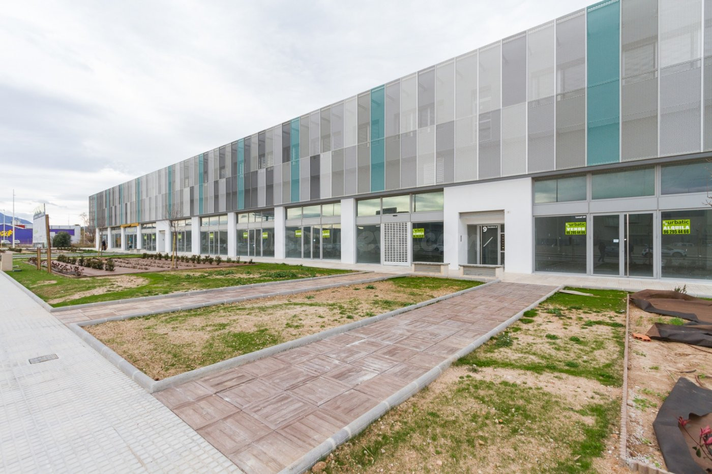 El local ideal para tu negocio enfrente del nuevo Hospital c