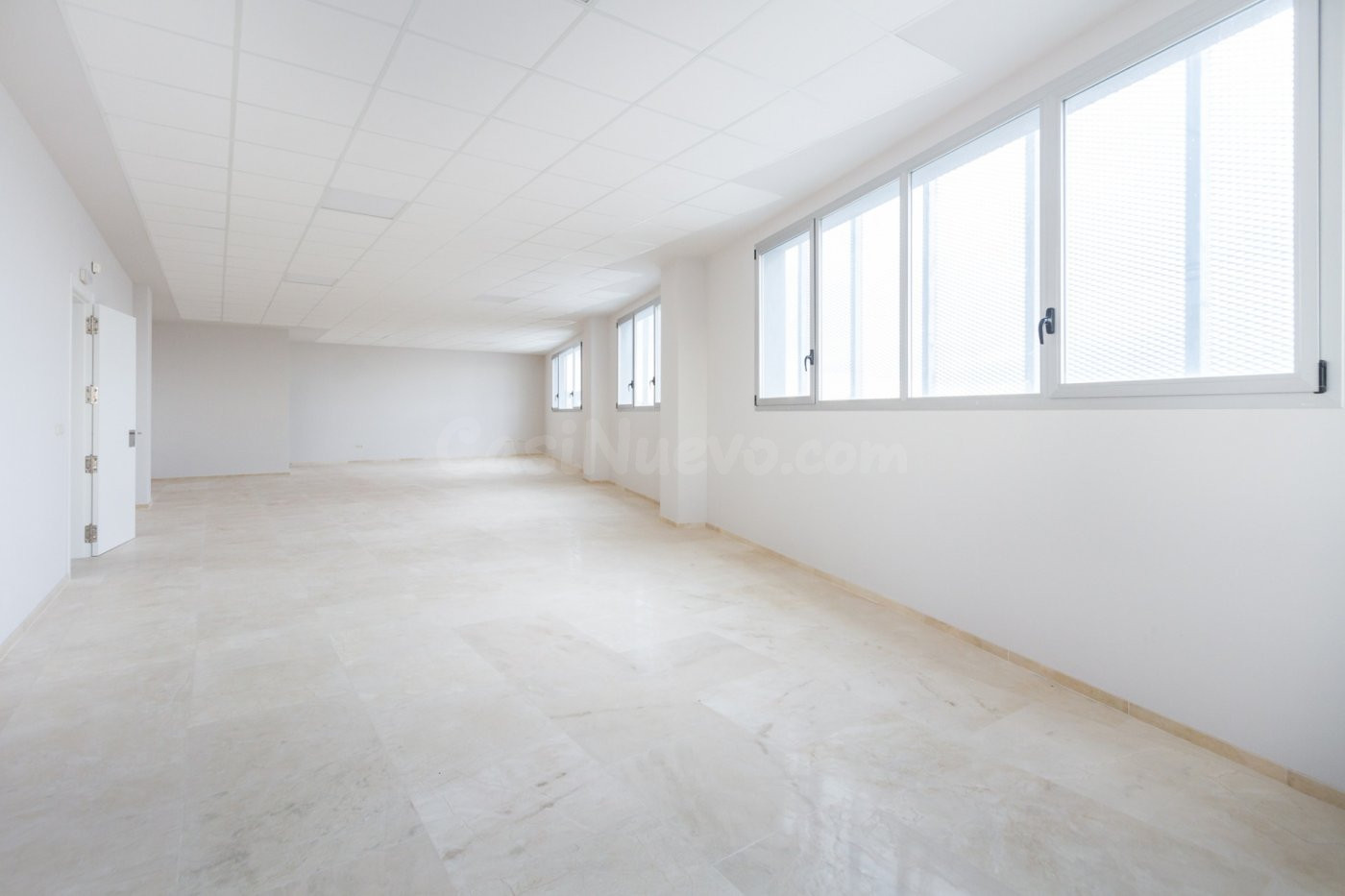 El local ideal para tu negocio enfrente del nuevo Hospital c - foto 3