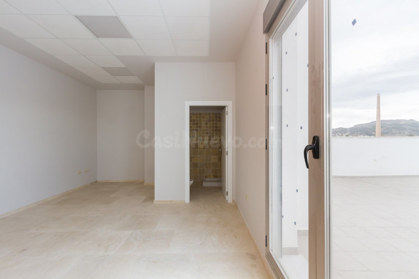 El local ideal para tu negocio enfrente del nuevo Hospital c - foto 5