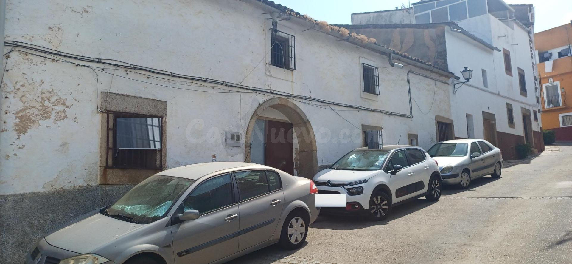 CASA EN VENTA ALCUÉSCAR