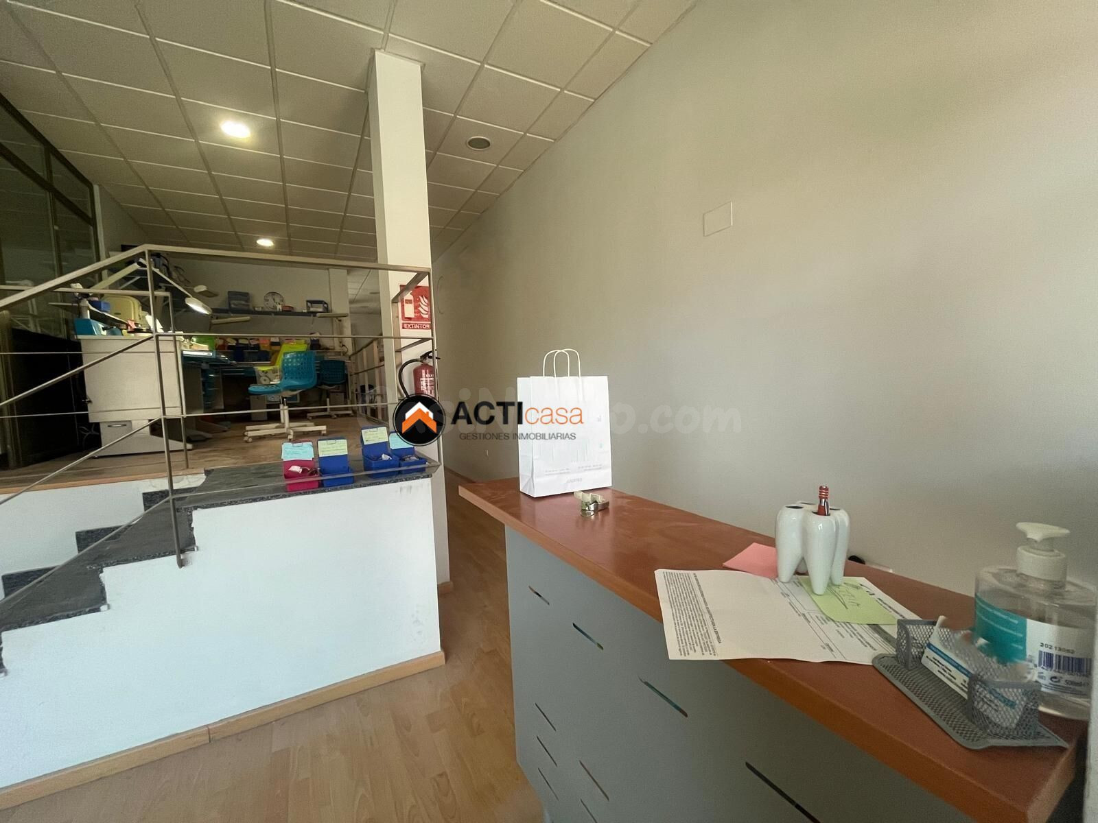 VENTA DE LOCAL EN RESIDENCIAL GREDOS - foto 2