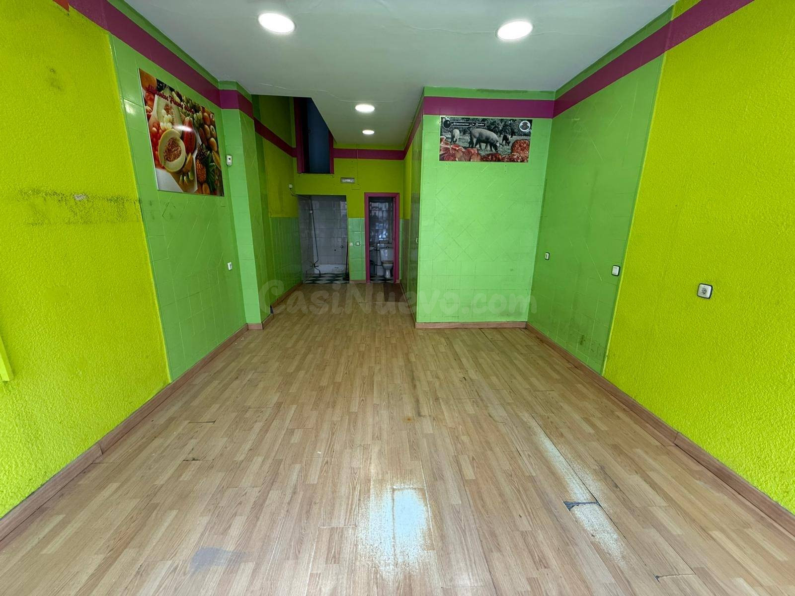 Oportunidad de Inversión: Local Comercial en el Centro de Ba - foto 4