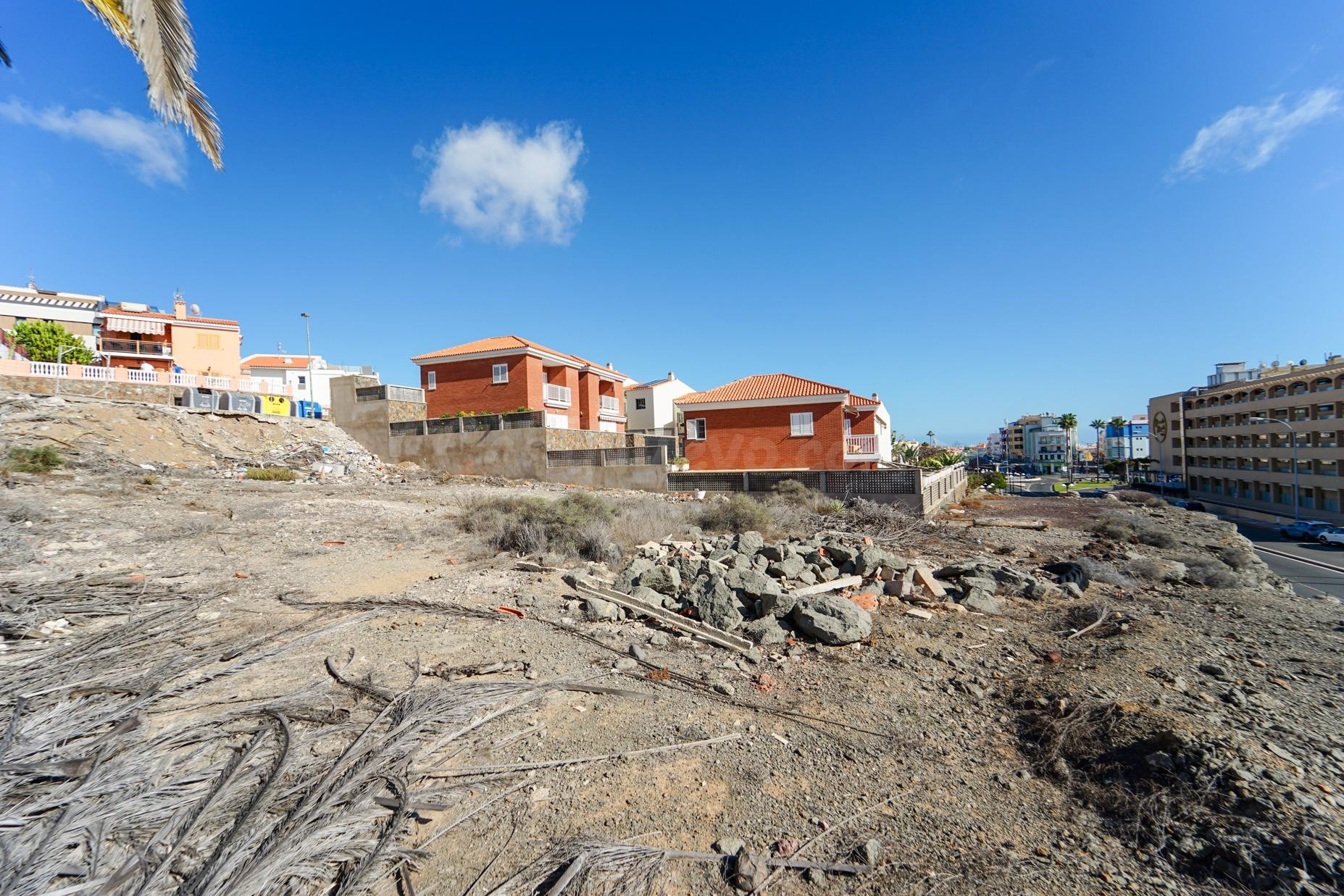Terreno único en Arguineguín – 695 m2 con gran potencial y v - foto 4