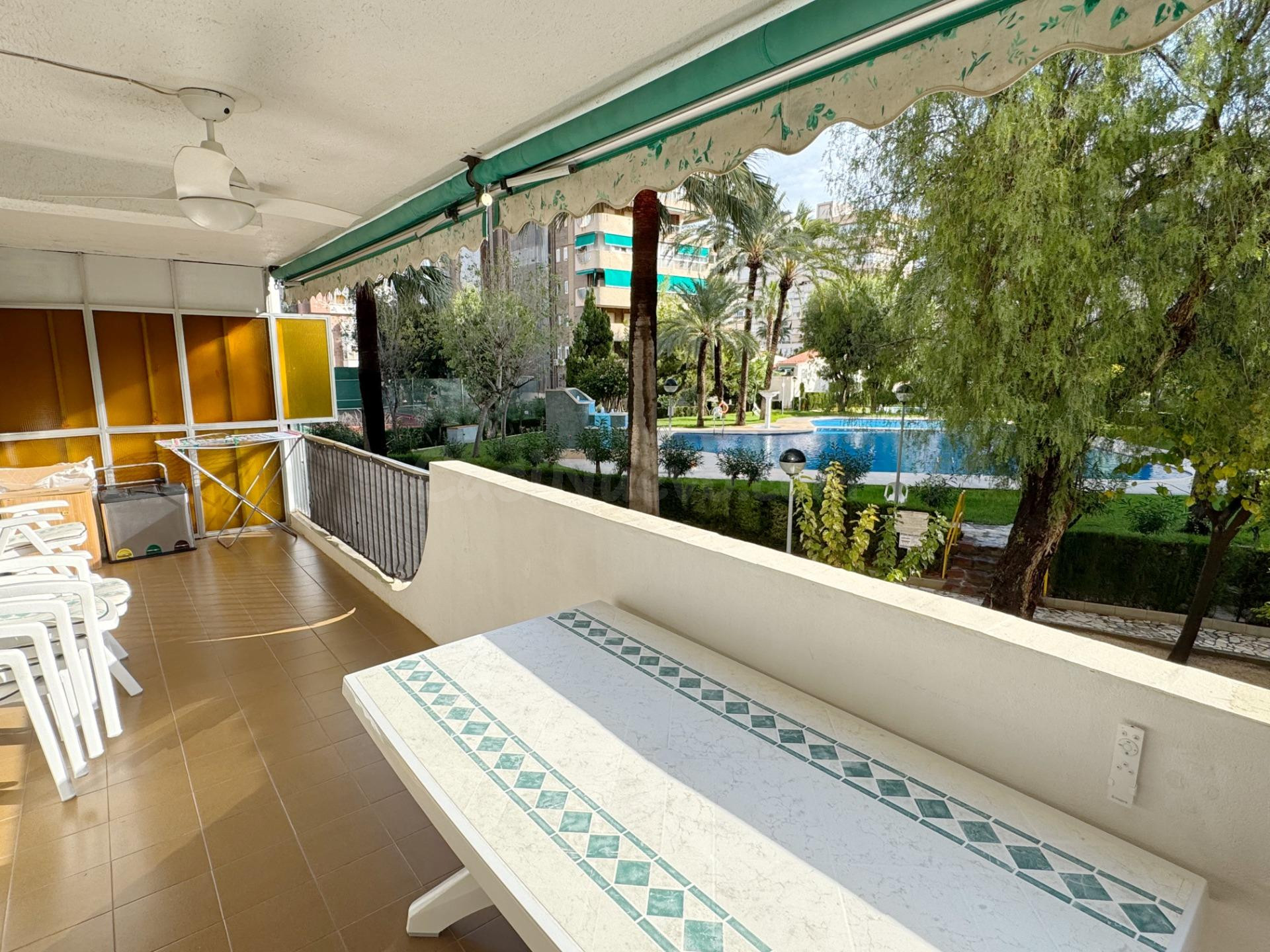 ALQUILER DE VIVIENDA EN URBANIZACIÓN MANZANARES, CON PISCINA - foto 4
