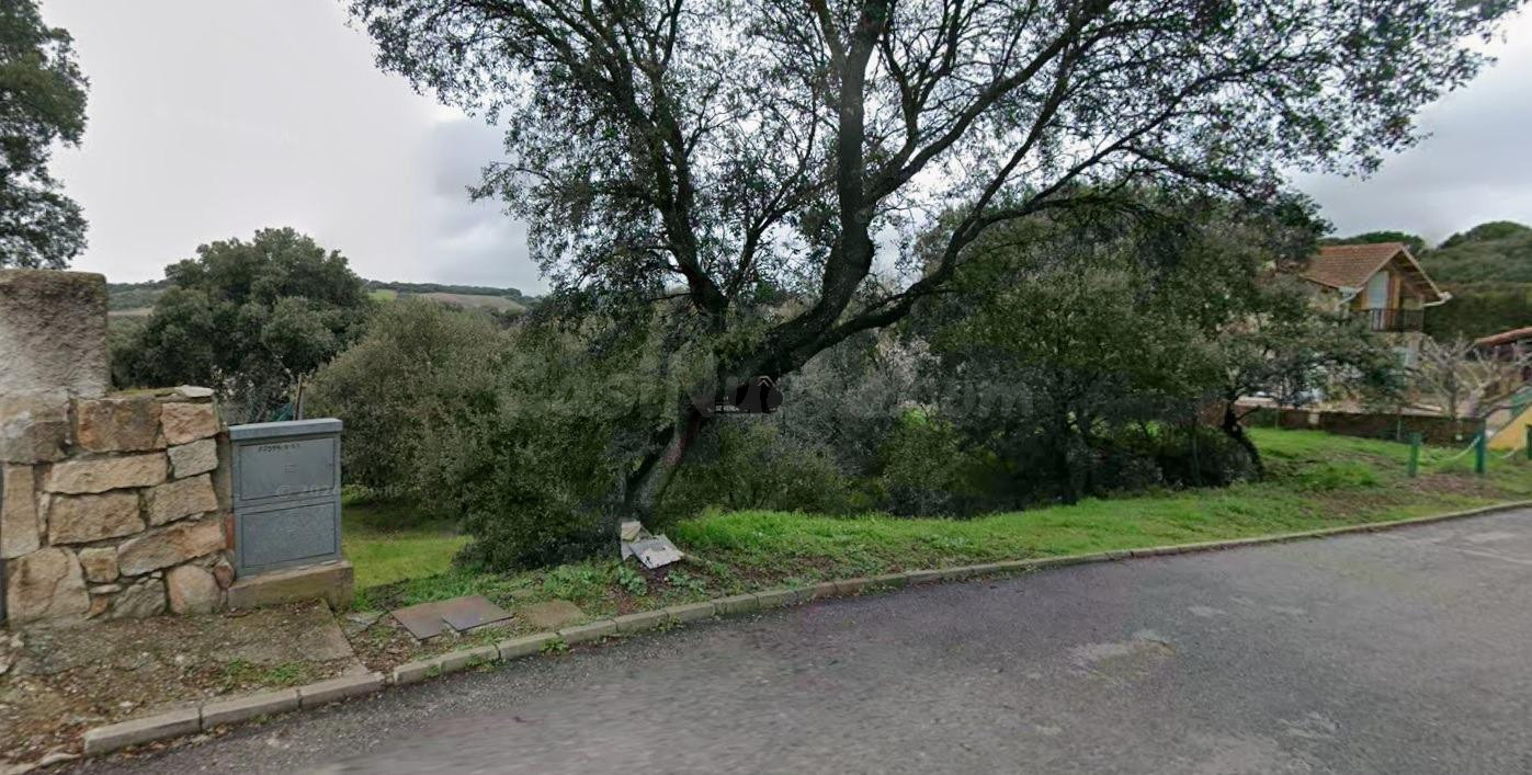 Parcela con vistas a la naturaleza de 1040 m2 en la urbaniza - foto 3