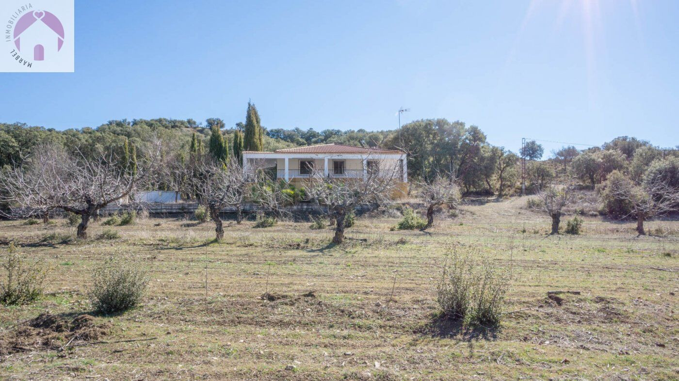 Finca rústica con terreno en Montillana, Iznalloz.