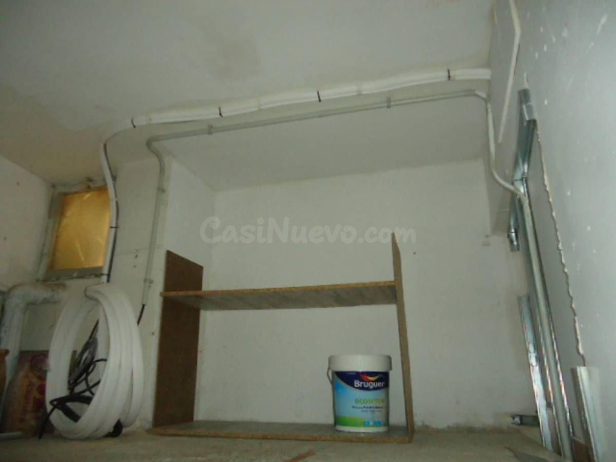 EDIFICIO EN VENTA CON DOS LOCALES Y CINCO VIVIENDAS - foto 5