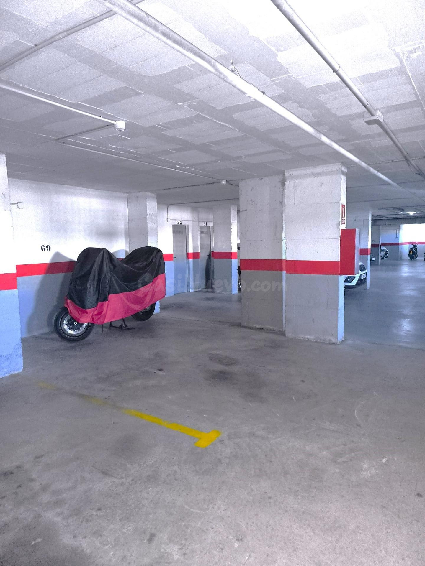AMPLIAS PLAZAS DE APARCAMIENTOS A LA VENTA