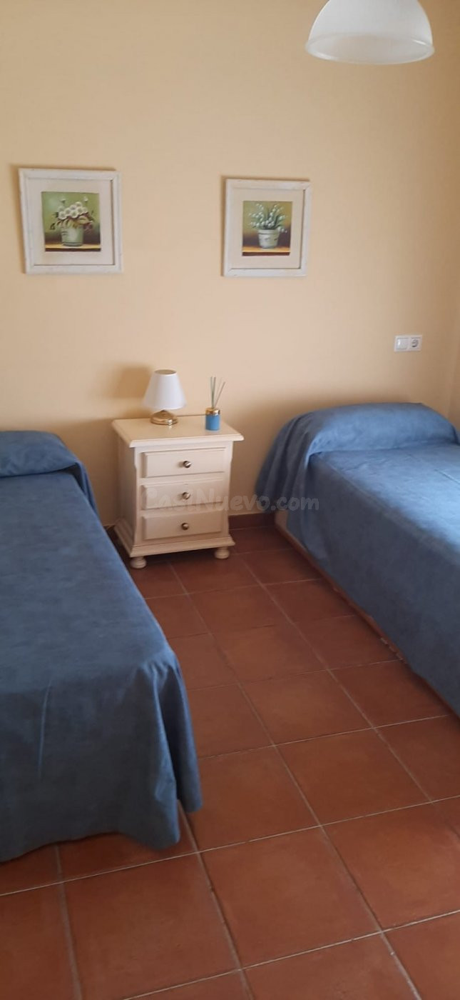 PRECIOSO CHALET CON DOS CASAS EN CUEVAS BAJAS - foto 5