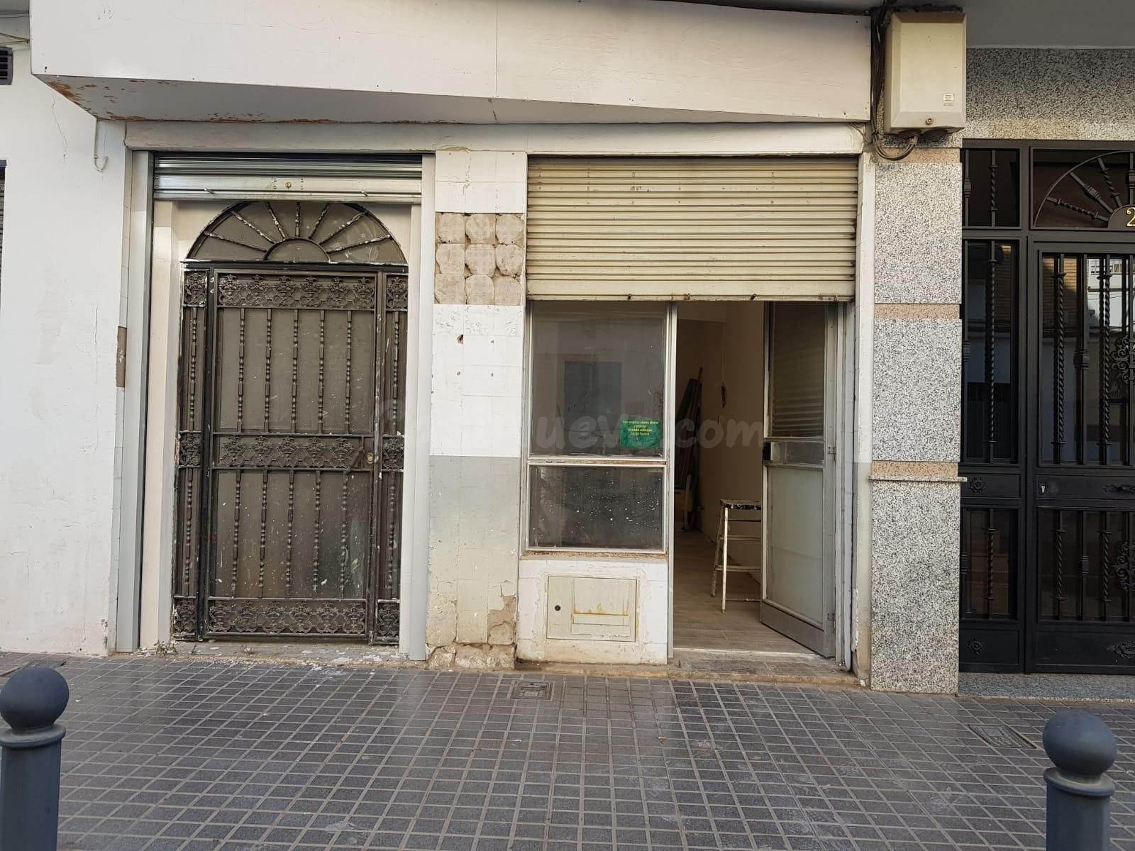 LOCAL JUNTO A RENFE SEMIREFORMADO - foto 2
