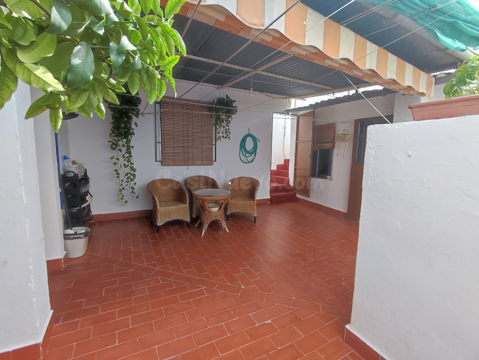 Gran casa de 2 plantas y 338 m2 en el Higuerón | 170.000€