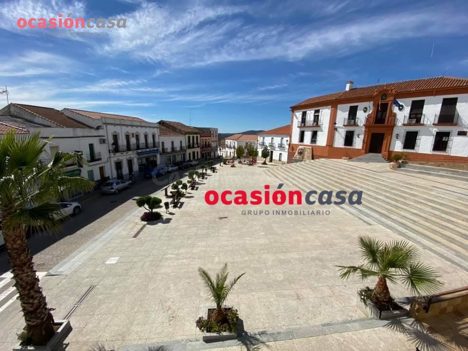 CASA SEÑORIAL EN PLENA CENTRO, EN LA PLAZA LOPE DE VEGA
