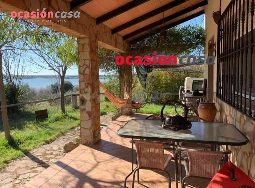 CHALET CON NAVE, OLIVOS Y PISCINA CON INCREIBLES VISTAS - foto 3