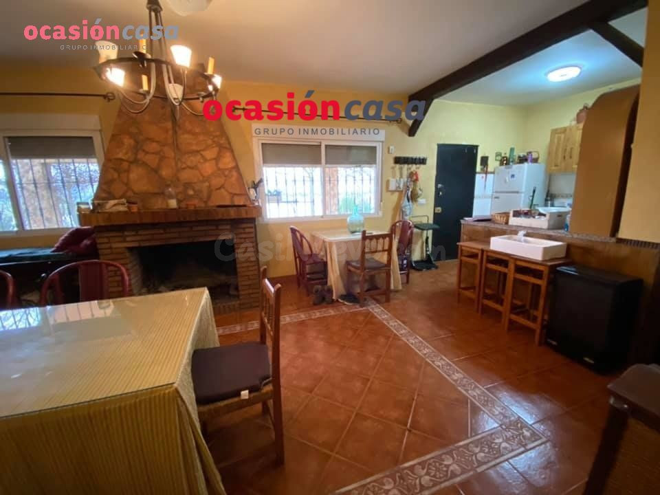 CHALET CON NAVE, OLIVOS Y PISCINA CON INCREIBLES VISTAS - foto 5