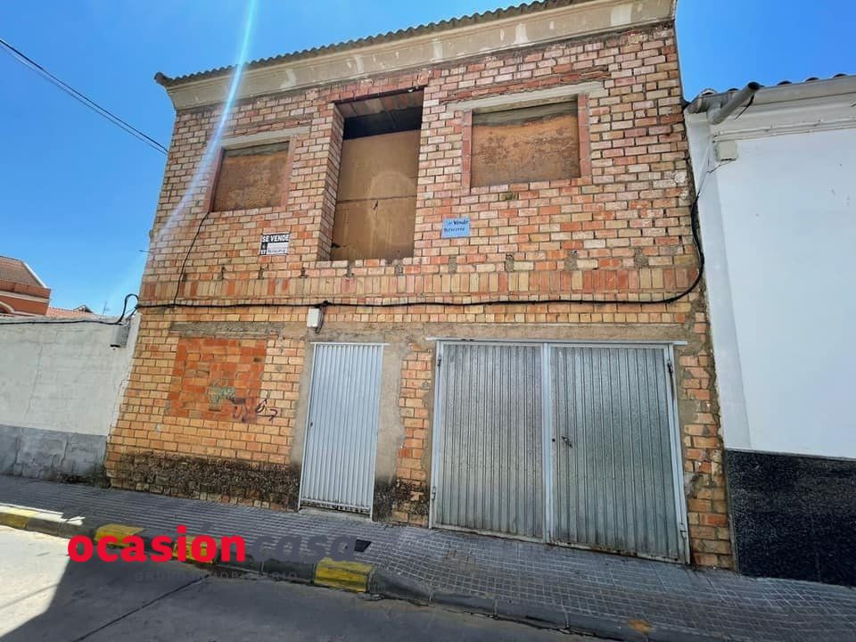 CASA DE 2 PLANTAS CON COCHERA EN construcción - foto 2