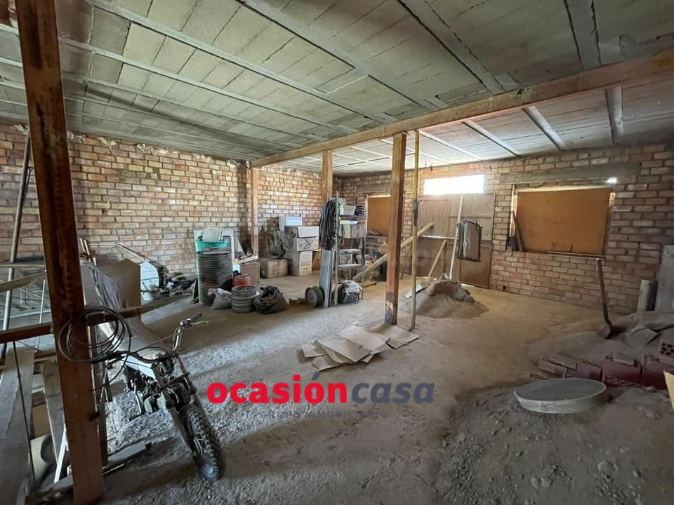 CASA DE 2 PLANTAS CON COCHERA EN construcción - foto 5