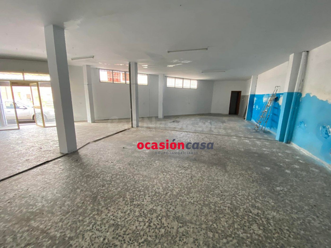 LOCAL COMERCIAL EN VENTA Y ALQUILER - foto 2