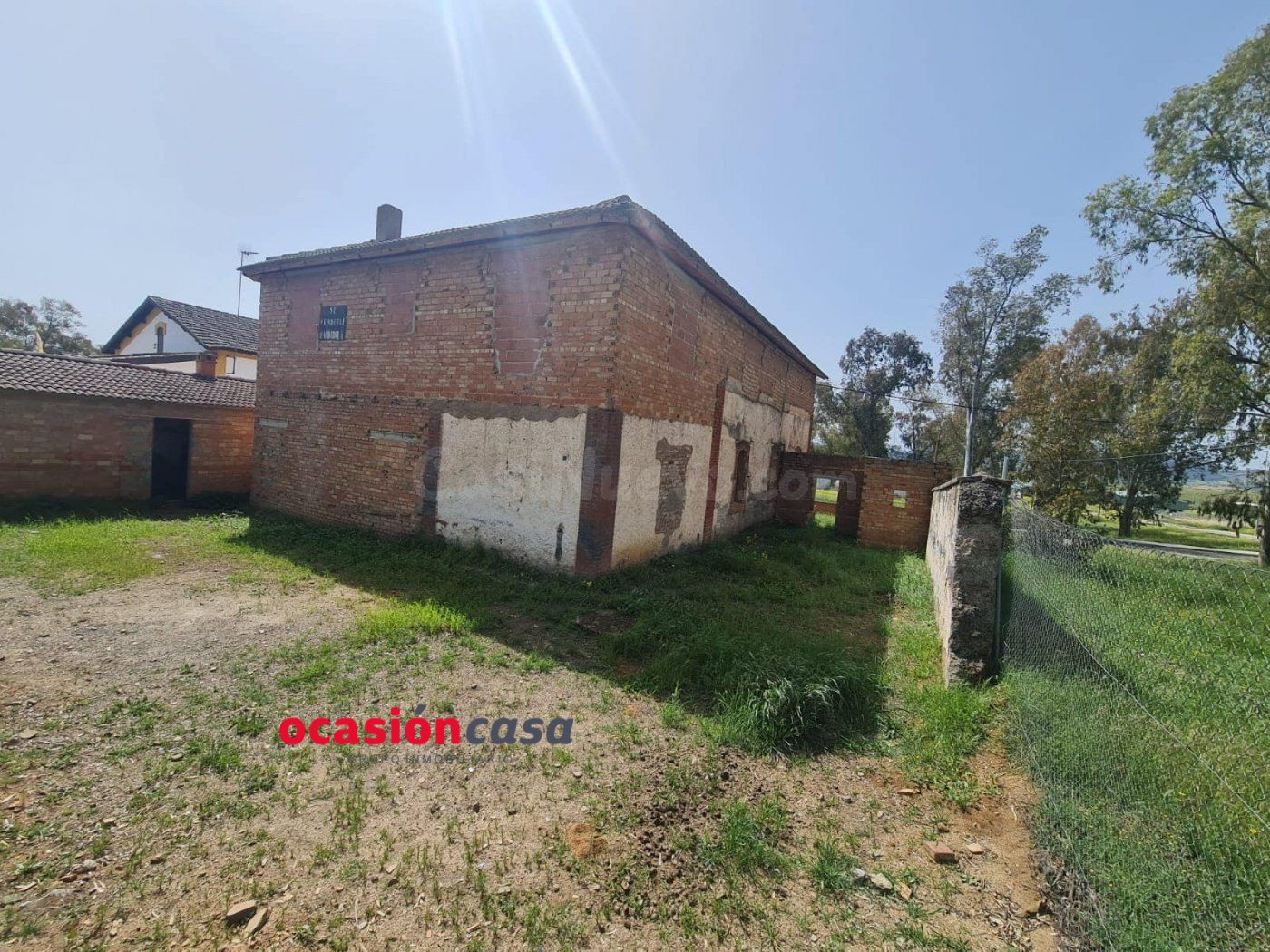 VIVIENDA TIPO CHALET A LA VENTA - foto 4