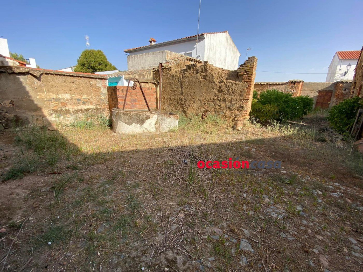 CASA CON TEJADO NUEVO Y GRAN PATIO - foto 5