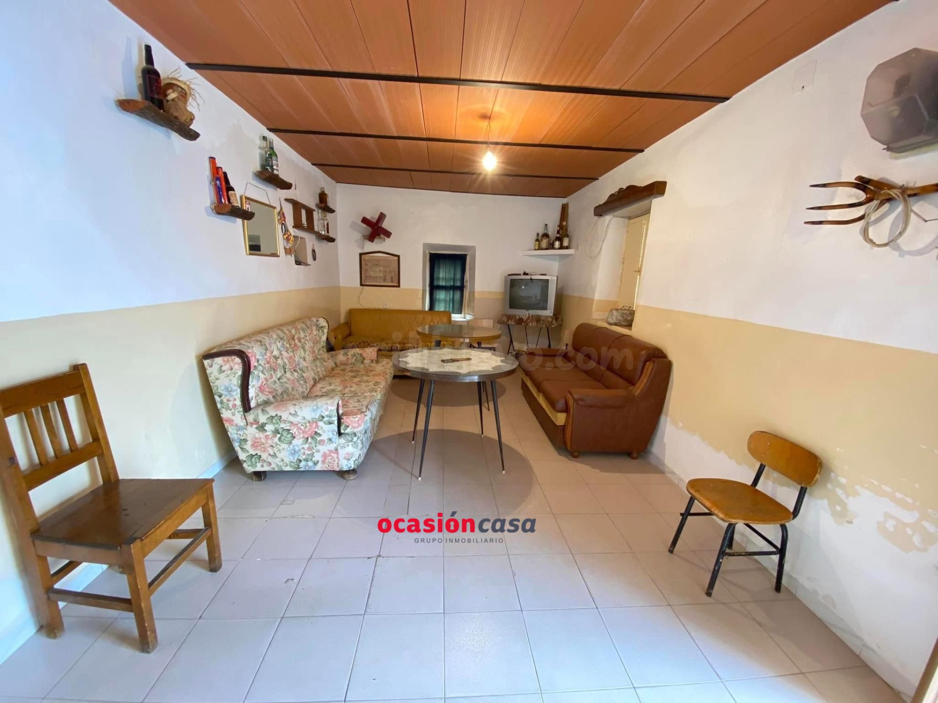 CASA CON TEJADO NUEVO A LA VENTA - foto 2