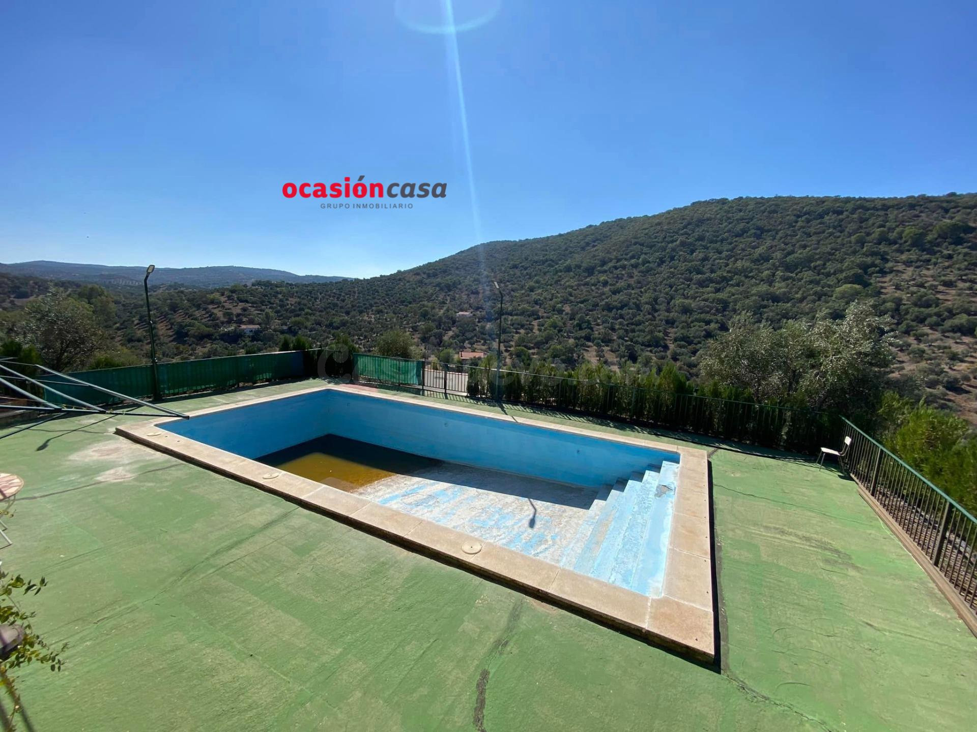 FANTÁSTICA PARCELA CON VIVIENDA, PISCINA Y OLIVOS - foto 2