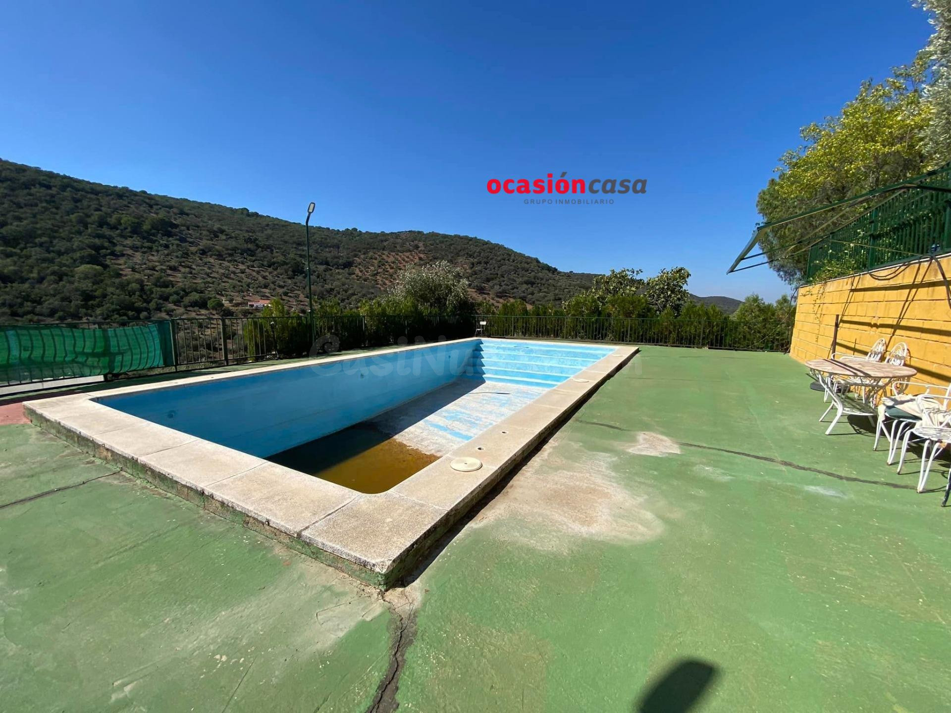 FANTÁSTICA PARCELA CON VIVIENDA, PISCINA Y OLIVOS - foto 3