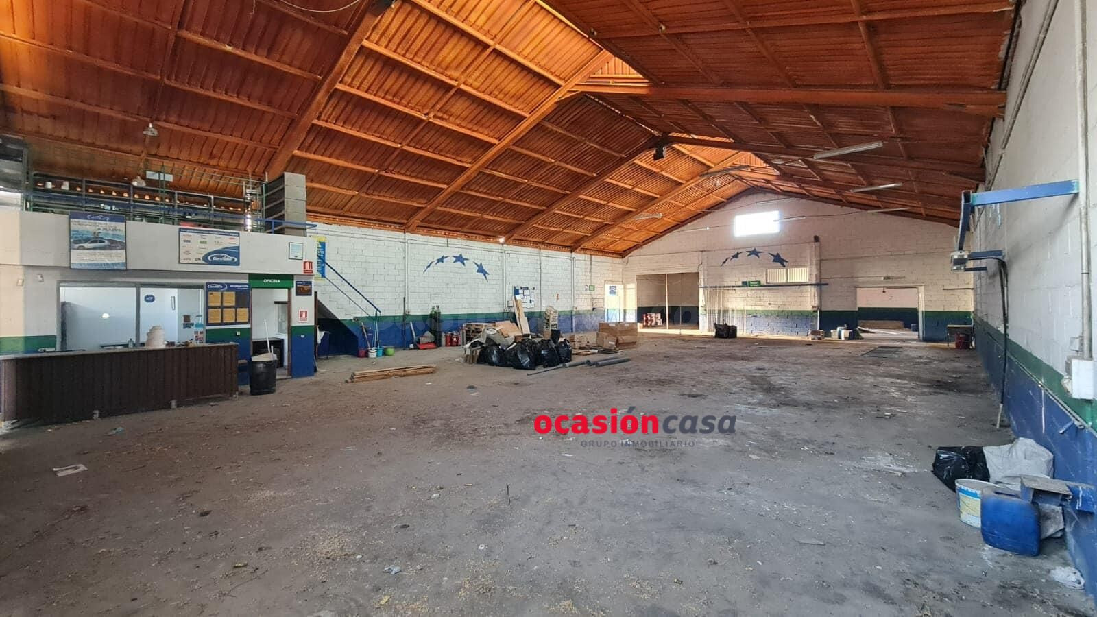 NAVE INDUSTRIAL A LA VENTA EN BELMEZ - foto 2