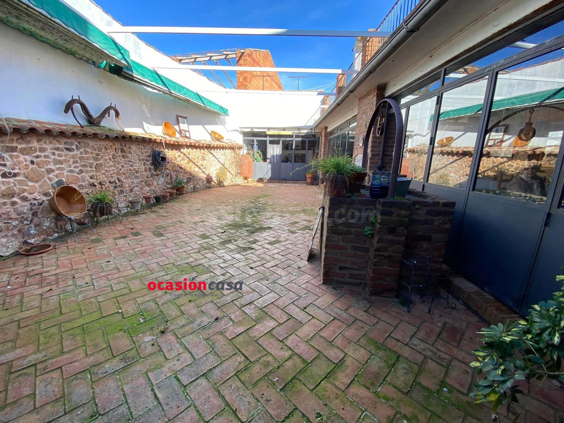 MAGNÍFICA CASA RURAL A LA VENTA