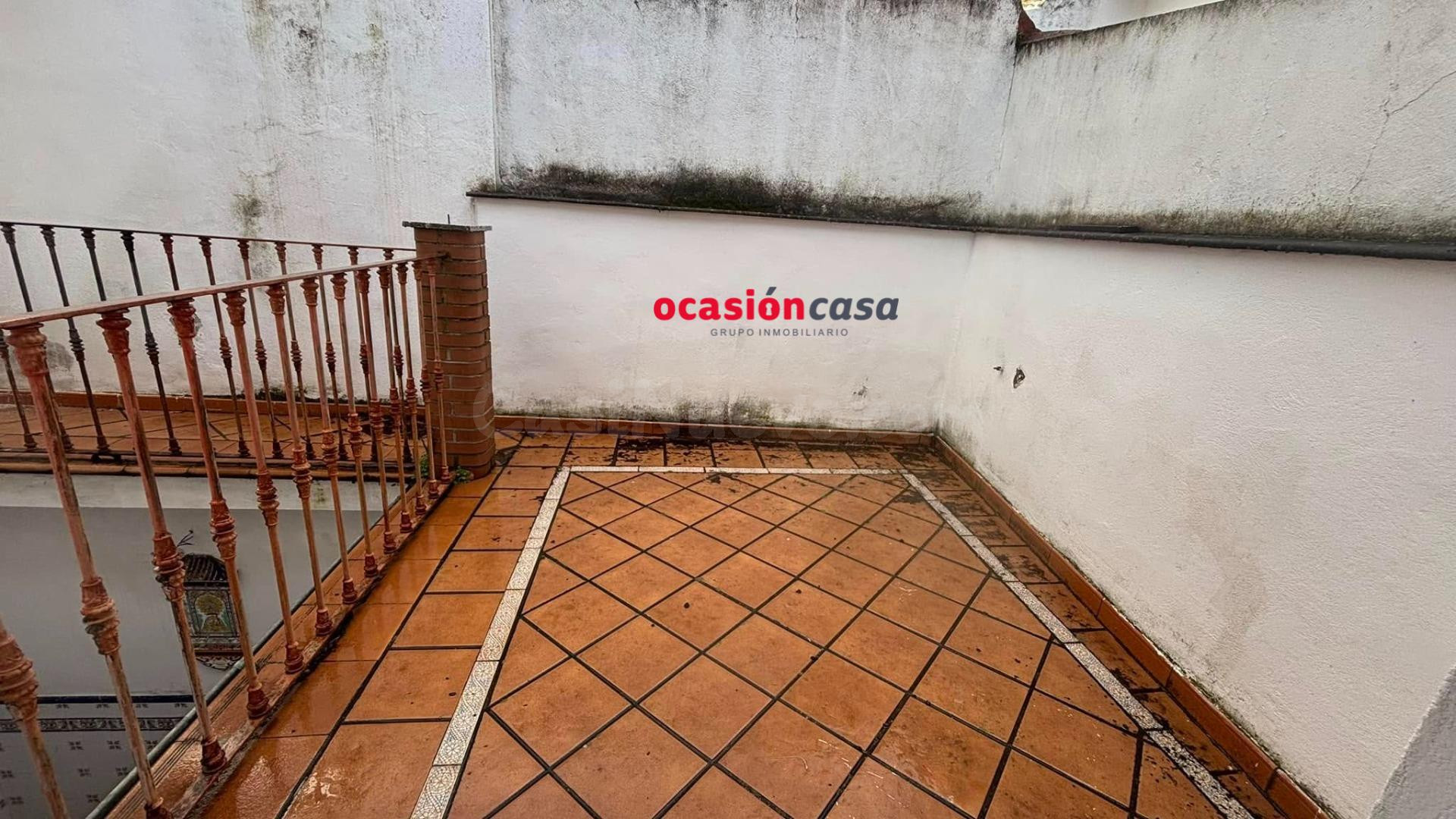 CASA DE DOS PLANTAS CON COCHERA - foto 4