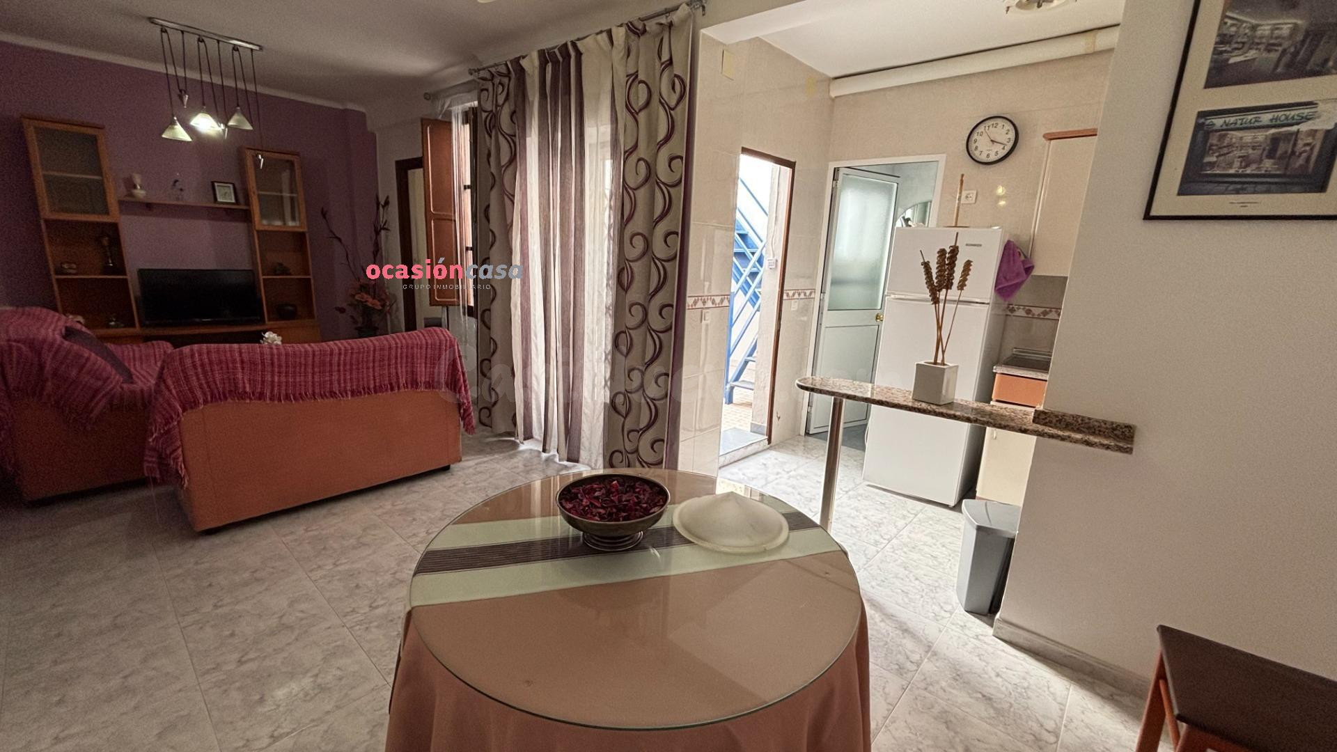 CASA CON TEJADO NUEVO EN PLENO CENTRO DE PUEBLONUEVO - foto 3