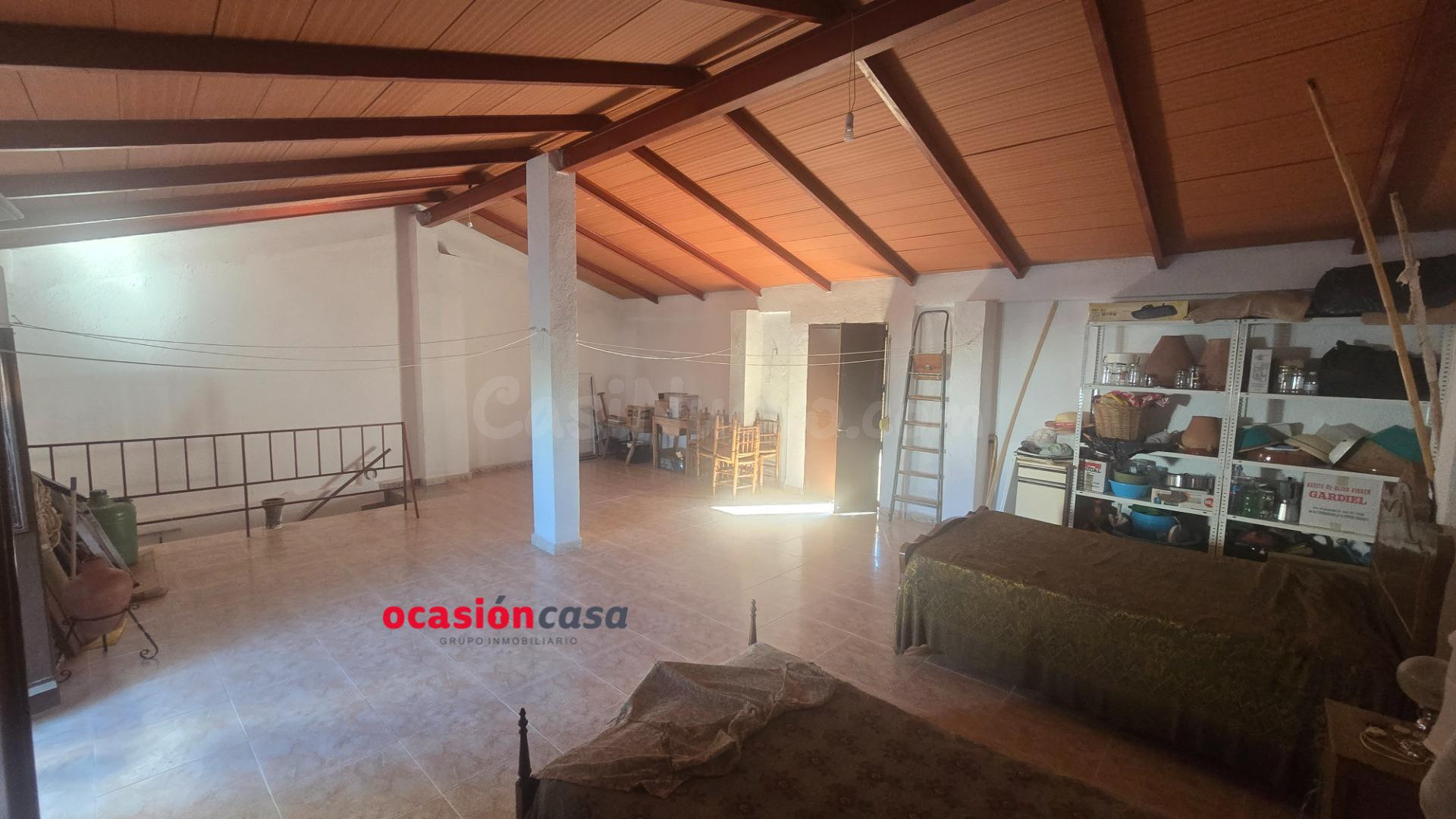 CASA CON TEJADO NUEVO EN LA ALDEA DE OJUELOS BAJOS