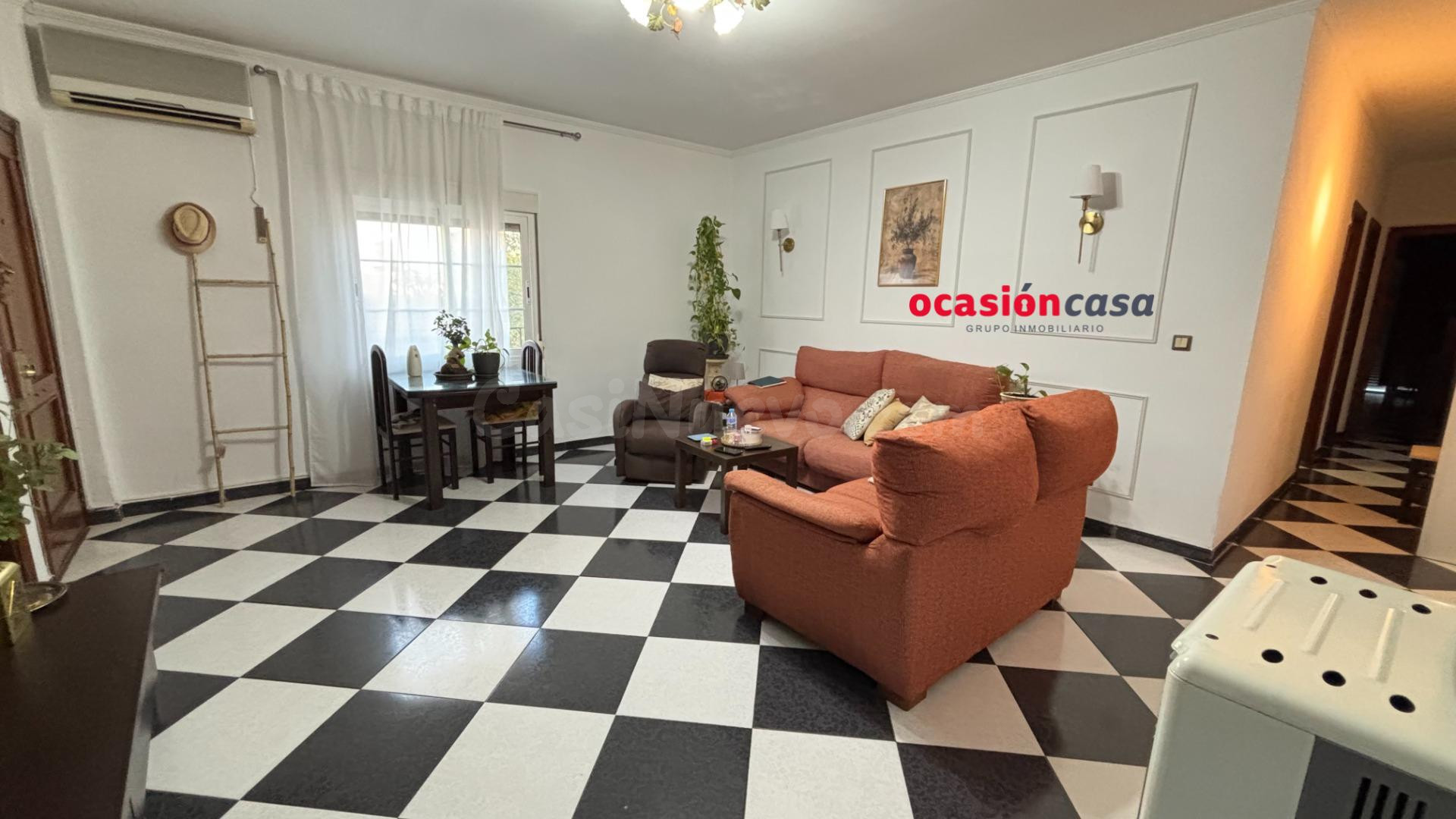 PISO Y 2 APARTAMENTOS A LA VENTA - foto 2