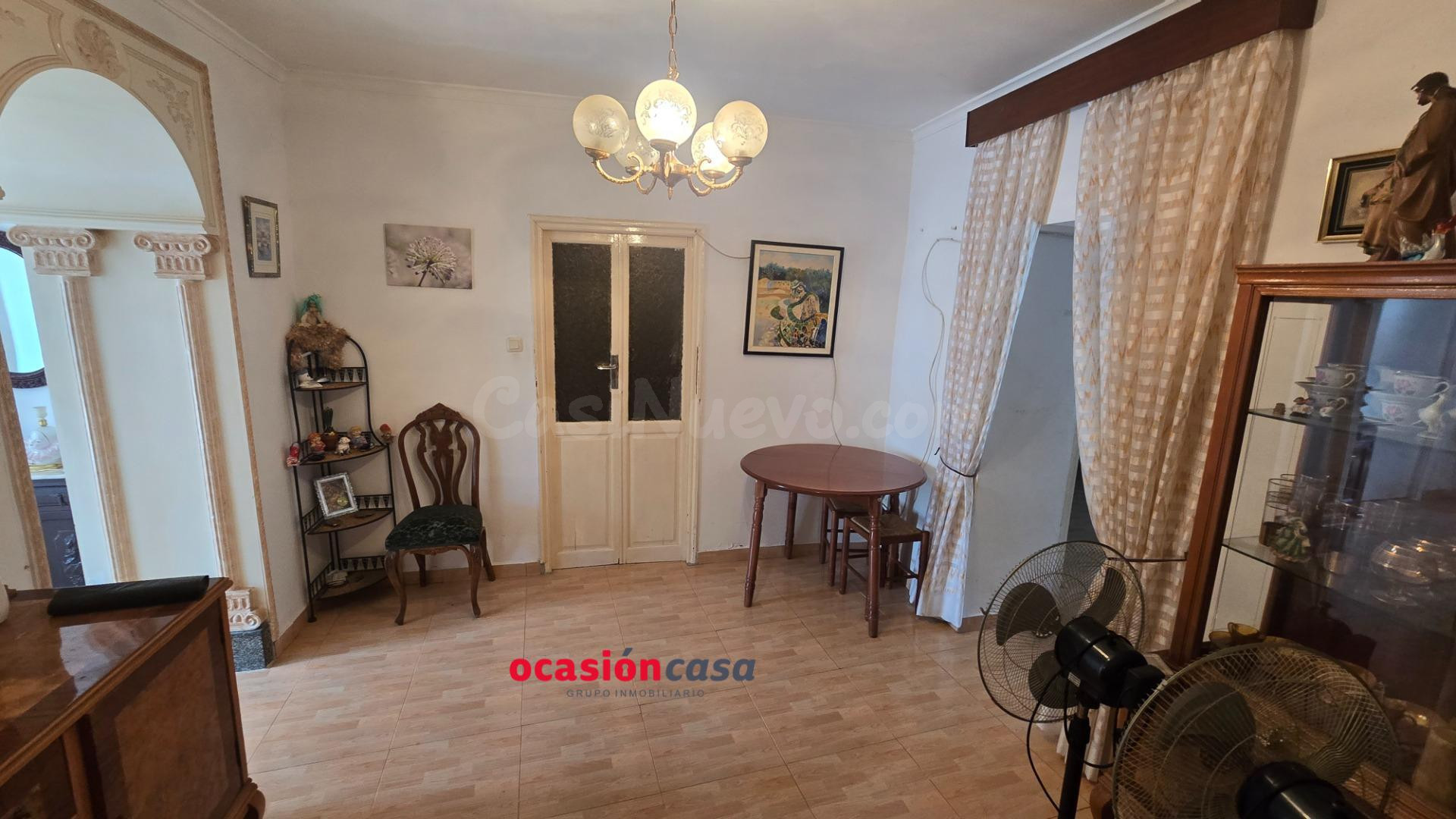 CASA CON TEJADO NUEVO A LA VENTA